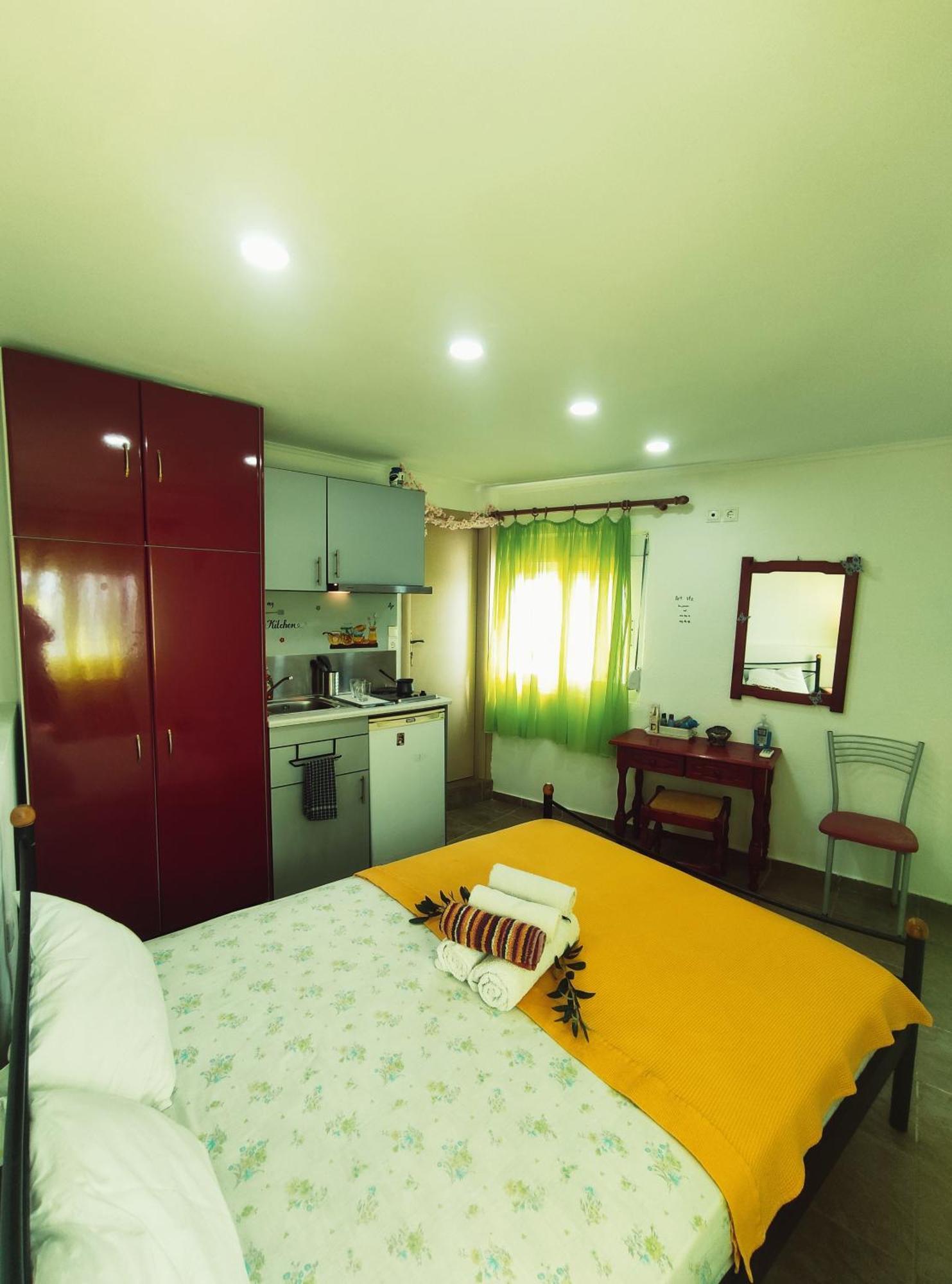 Rena'S Rooms Μελίντα Melinta Rum bild