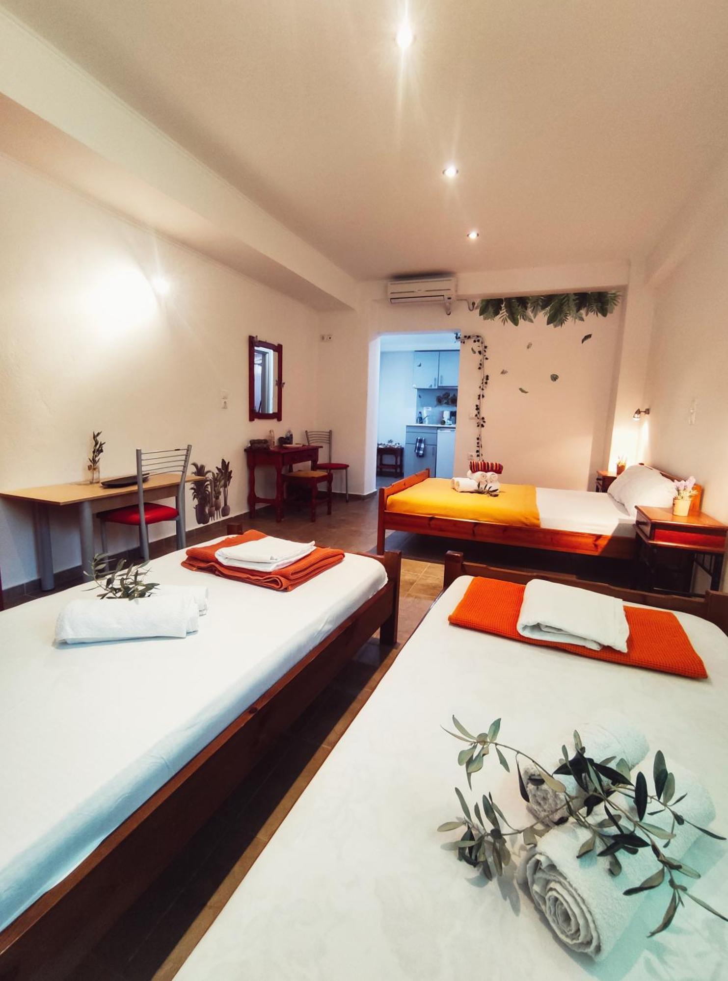 Rena'S Rooms Μελίντα Melinta Rum bild