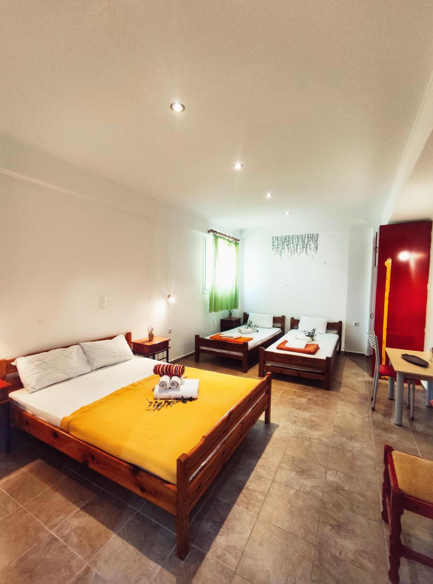 Rena'S Rooms Μελίντα Melinta Rum bild