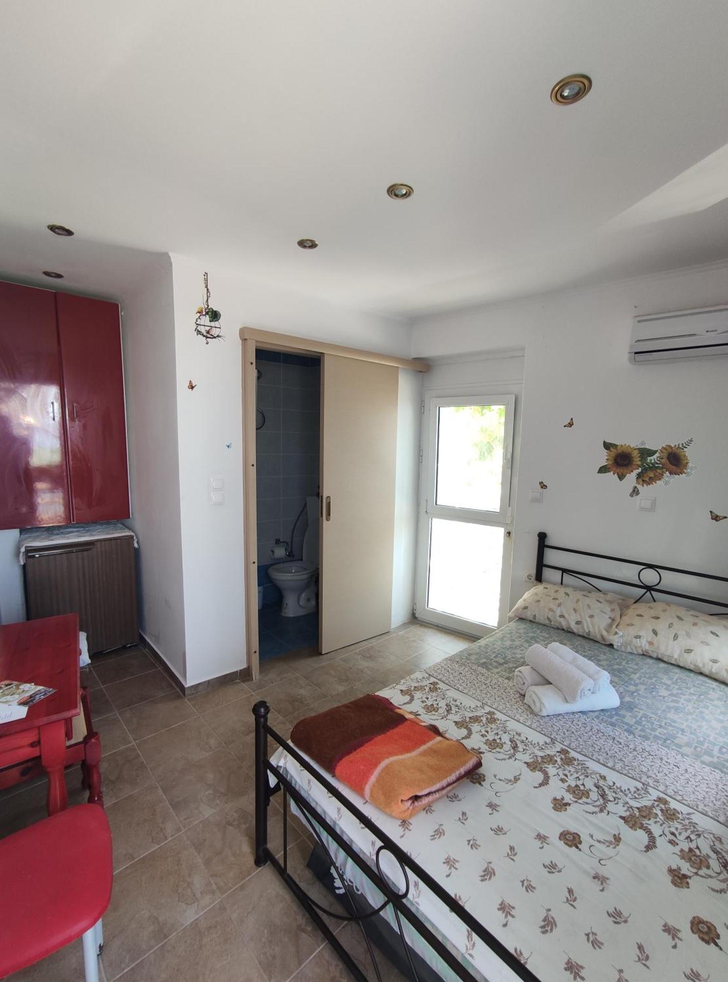Rena'S Rooms Μελίντα Melinta Rum bild